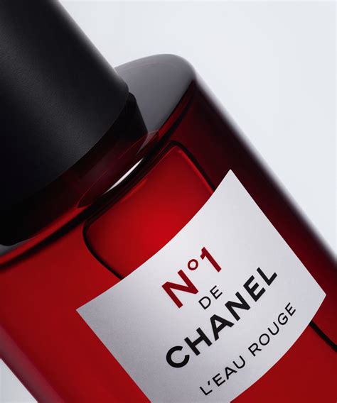 chanel l'eau rouge parfum|what does coco chanel perfume smell like.